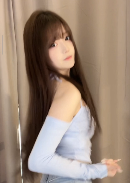 2025蛇蛇的直播间