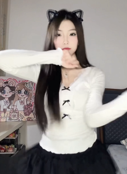 2025蛇蛇的直播间